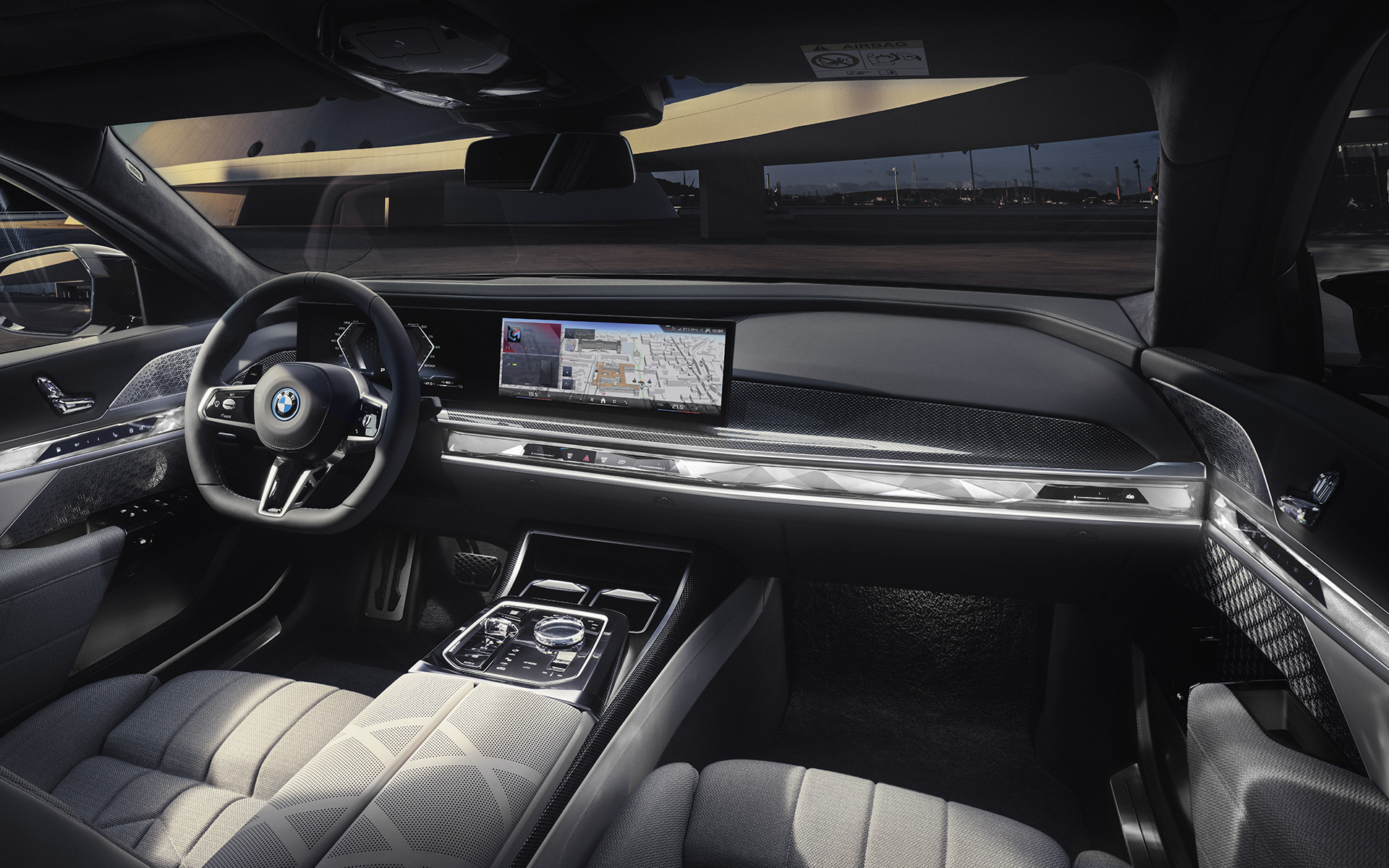 Interior Cockpit BMW M760e xDrive Saloon G70 View from front passenger